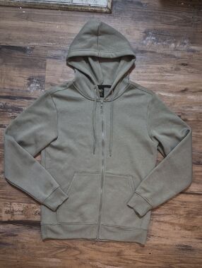 NWOT Athletic Works Mens Zip Up Hoodie.  Pockets. Small. Light Olive Green.
